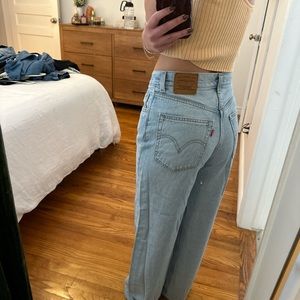 Levi High Waisted Loose Jeans 💙 NEW